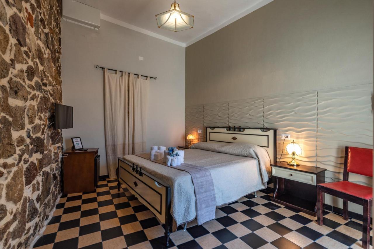 Domo Sa Barra Bed & Breakfast Sant'Antioco Exterior photo